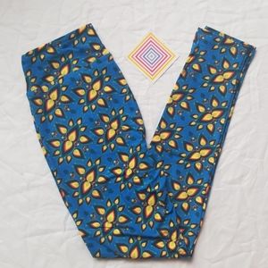 NEW LULAROE ONE SIZE LEGGINGS